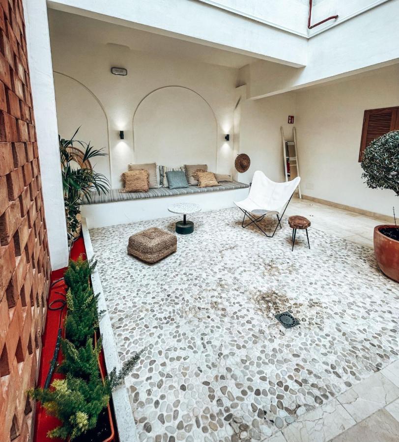 Casa Du Soleil Hostal Boutique Madrid Exteriör bild