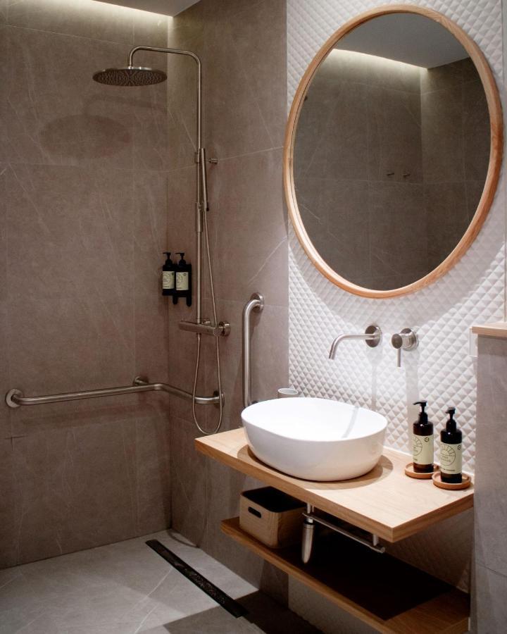 Casa Du Soleil Hostal Boutique Madrid Exteriör bild