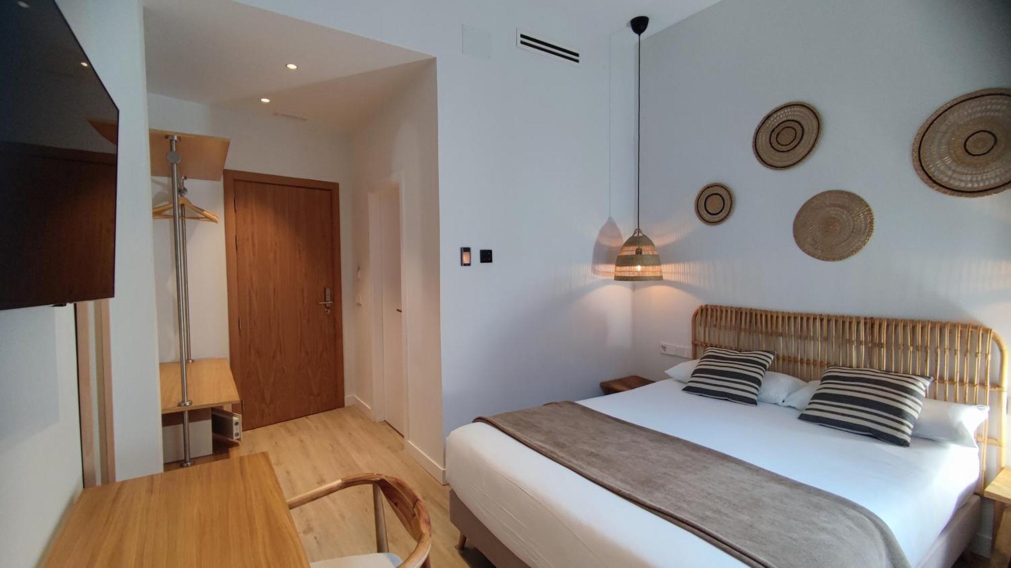 Casa Du Soleil Hostal Boutique Madrid Exteriör bild