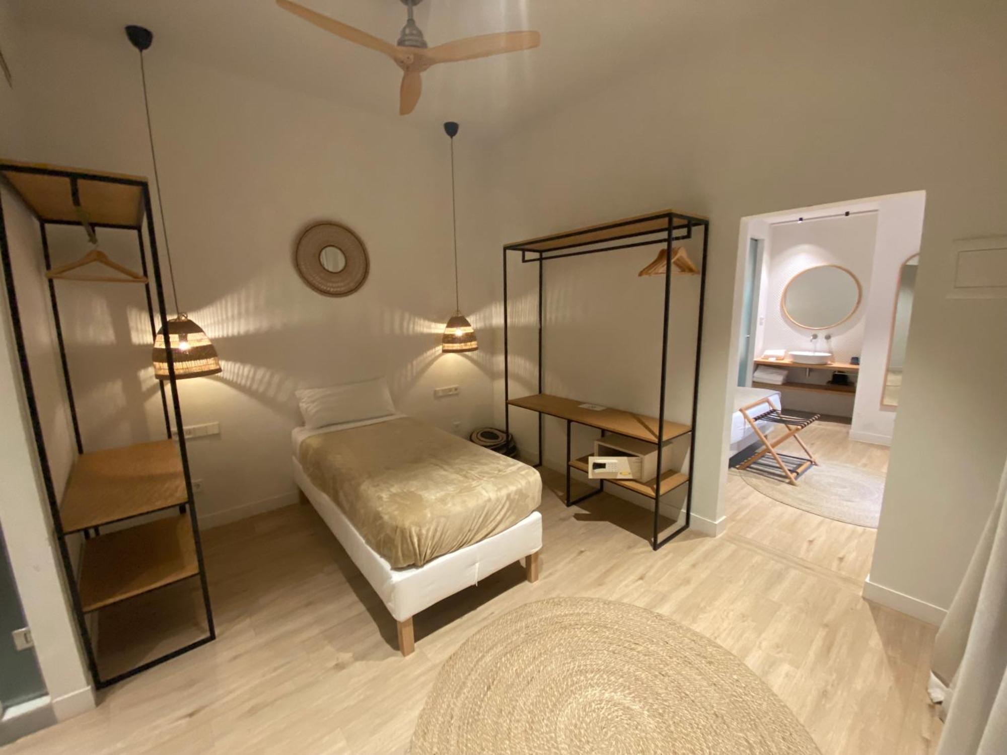 Casa Du Soleil Hostal Boutique Madrid Exteriör bild